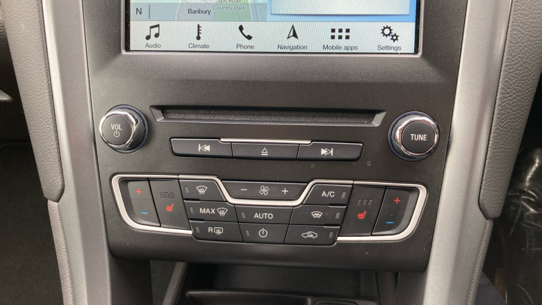 Ford Mondeo 2.0 Hybrid Titanium Edition 4dr Auto Hybrid Saloon
